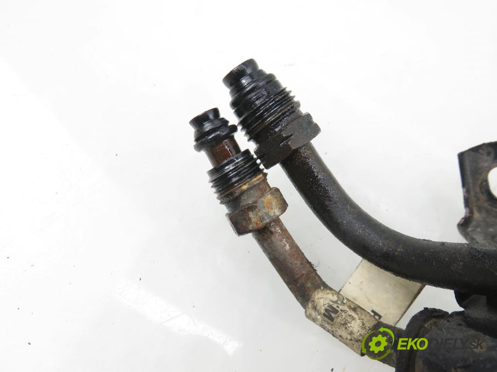 LAND ROVER FREELANDER (L314) SUV 1999 72,00 2.0 DI 4x4 - 20 T2N 1994,00 rúrka / Rúra servočerpadlo