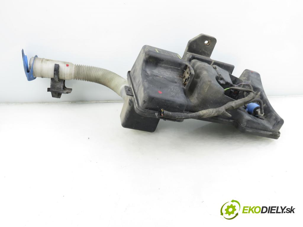 VW TIGUAN (5N_) SUV 2008 103,00 2.0 TDI 4motion - CBAB 1968,00 Nádržka ostrekovačov 5N0955453A ; 5N0955453 ; 5N0955453B (Kľučka dverí ostatné)