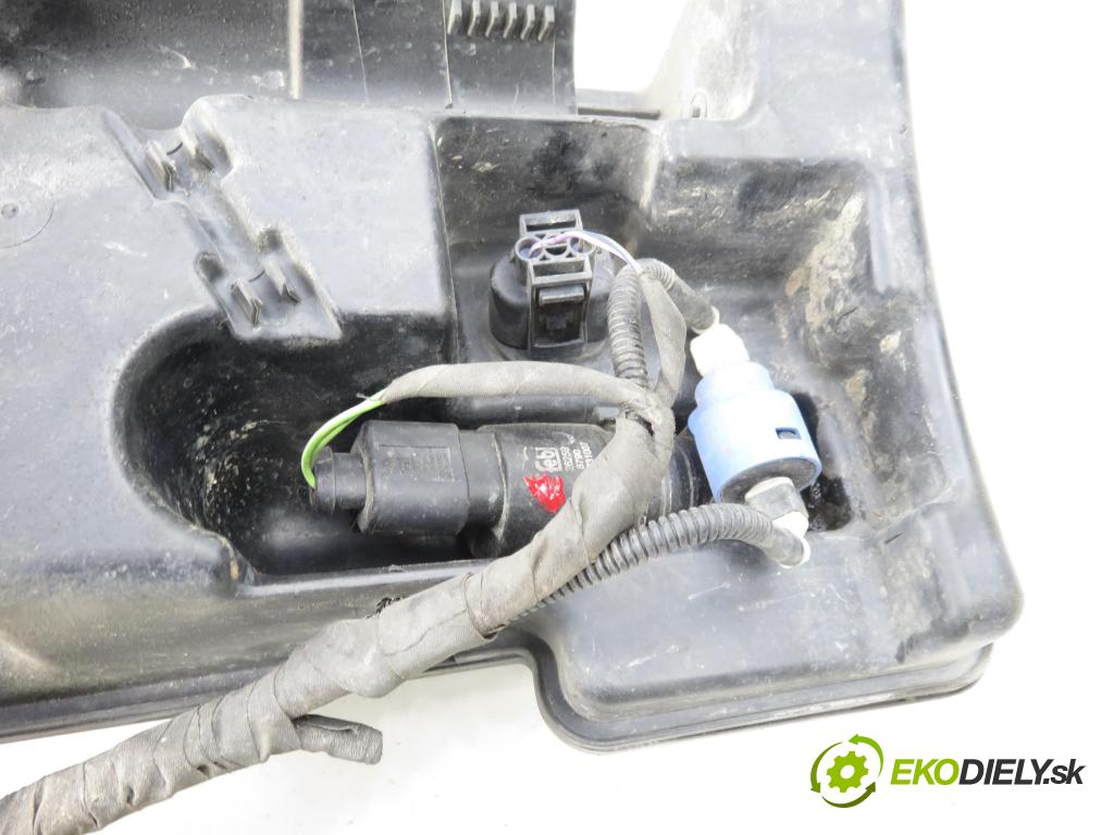 VW TIGUAN (5N_) SUV 2008 103,00 2.0 TDI 4motion - CBAB 1968,00 Nádržka ostrekovačov 5N0955453A ; 5N0955453 ; 5N0955453B (Kľučka dverí ostatné)