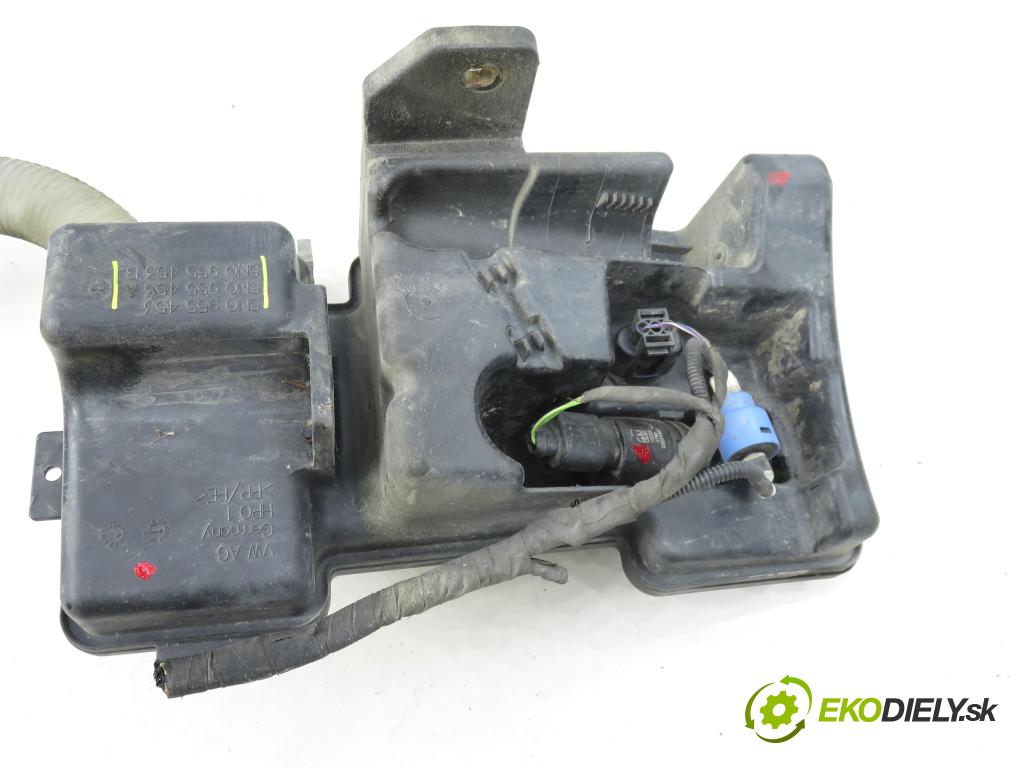 VW TIGUAN (5N_) SUV 2008 103,00 2.0 TDI 4motion - CBAB 1968,00 Nádržka ostrekovačov 5N0955453A ; 5N0955453 ; 5N0955453B (Kľučka dverí ostatné)