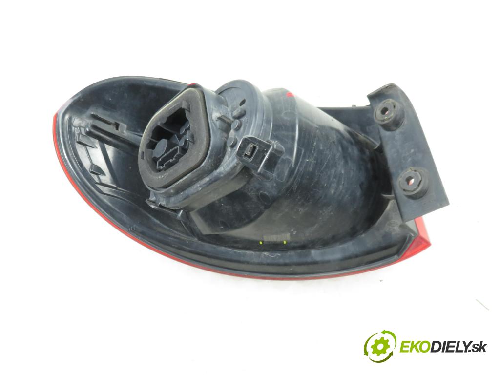 VW TIGUAN (5N_) SUV 2008 103,00 2.0 TDI 4motion - CBAB 1968,00 Svetlo pravé zadné 5N0945096H