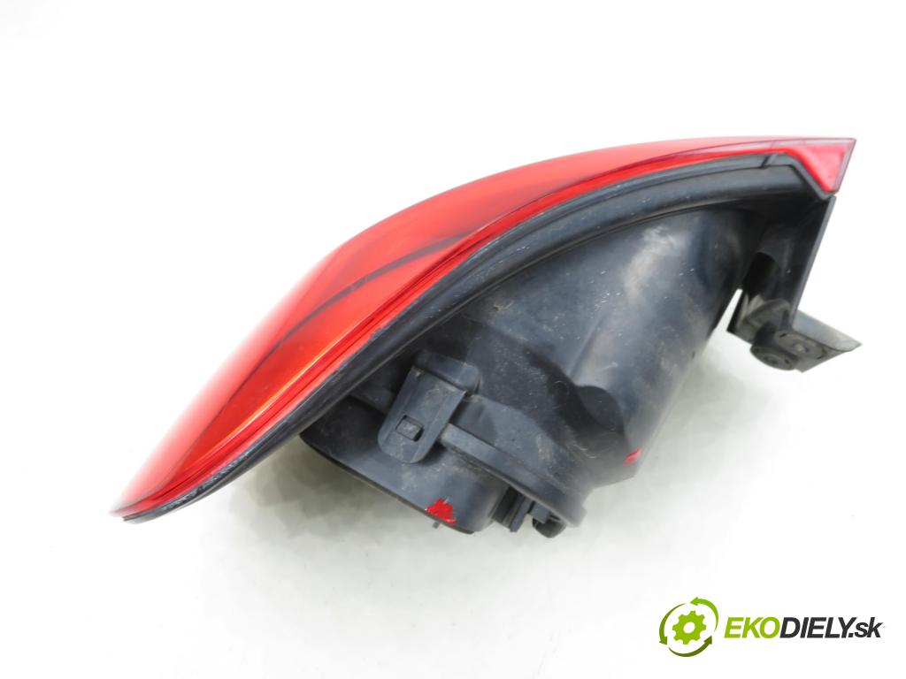 VW TIGUAN (5N_) SUV 2008 103,00 2.0 TDI 4motion - CBAB 1968,00 Svetlo pravé zadné 5N0945096H