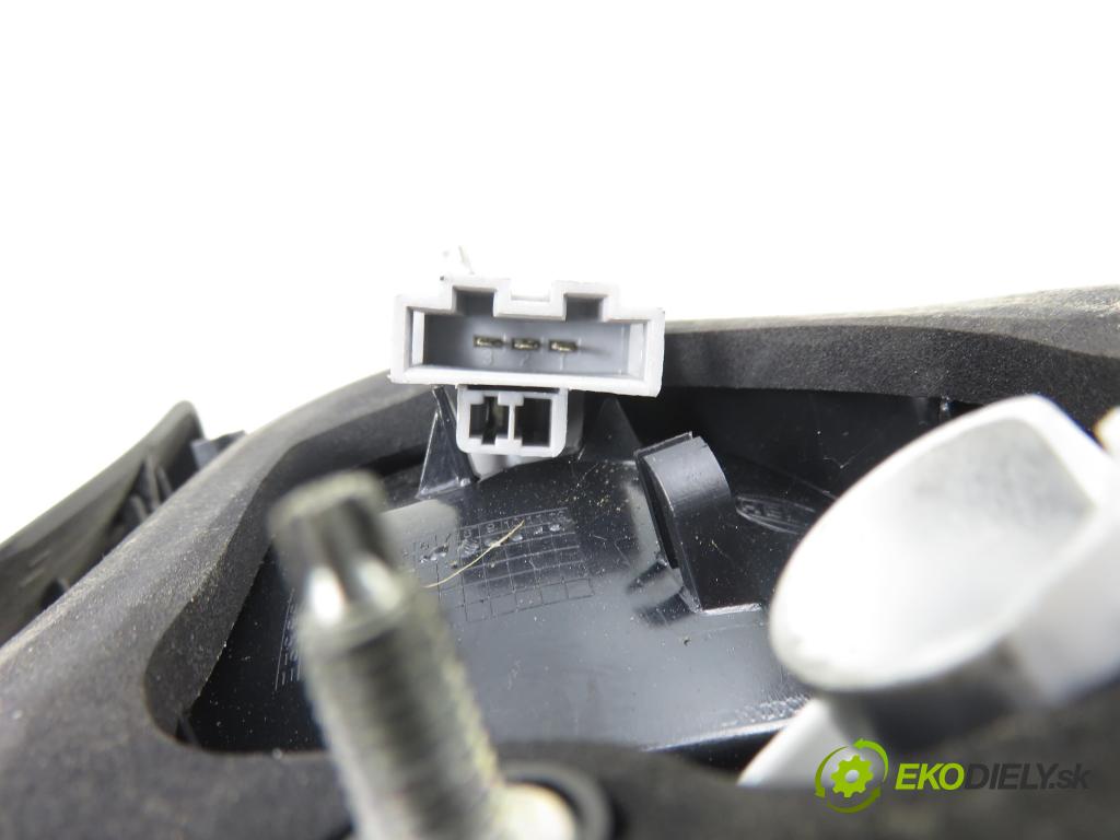 VW TIGUAN (5N_) SUV 2008 103,00 2.0 TDI 4motion - CBAB 1968,00 Svetlo pravé zadné kufor 5N0945094B