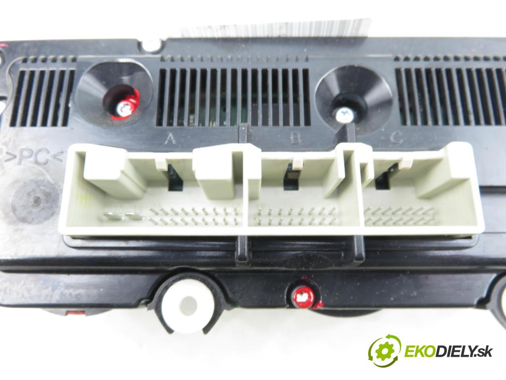 VW TIGUAN (5N_) SUV 2008 103,00 2.0 TDI 4motion - CBAB 1968,00 Panel kúrenia KLIMATRONIK 1K0907044CT ; 5HB01010600