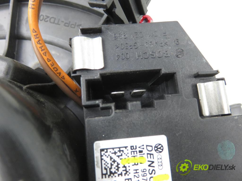 VW TIGUAN (5N_) SUV 2008 103,00 2.0 TDI 4motion - CBAB 1968,00 Ventilátor vetráku 3C1820015L ; 3C0907521D ; 997211A