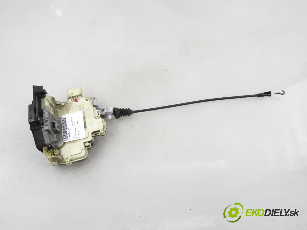 VW TIGUAN (5N_) SUV 2008 103,00 2.0 TDI 4motion - CBAB 1968,00 zámok 3C1837015A