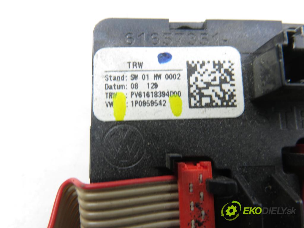 VW TIGUAN (5N_) SUV 2008 103,00 2.0 TDI 4motion - CBAB 1968,00 Ovládač rádia 1P0959542 ; 1K0959537J ; 1K0959538F