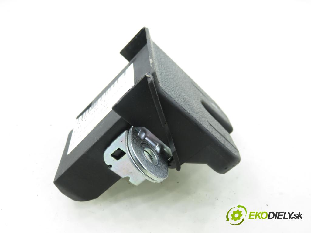 VW TIGUAN (5N_) SUV 2008 103,00 2.0 TDI 4motion - CBAB 1968,00 zámok dverí kufor EL. 5M0827505H