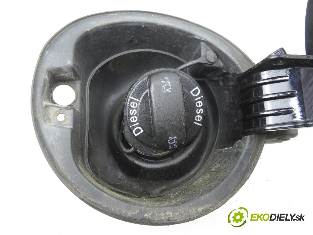VW TIGUAN (5N_) SUV 2008 103,00 2.0 TDI 4motion - CBAB 1968,00 Dvierka nádrže paliva 5N0010641B (Kľučka dverí ostatné)