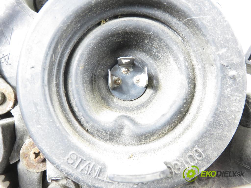 MAZDA 2 (DY) HB 2004 59,00 1.4 - FXJA 1388,00 Svetlo LP