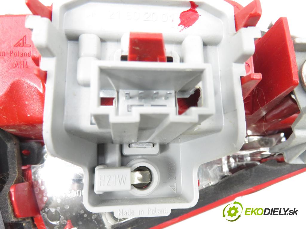 AUDI A4 Avant (8K5, B8) KOMBI 2010 105,00 2.0 TDI - CAGA 1968,00 Svetlo pravé zadné kufor 8K9945094B