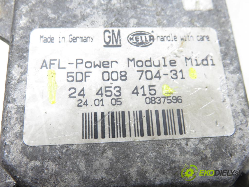 OPEL VECTRA C GTS (Z02) LIFTBACK 2005 114,00 2.2 direct 155 - Z 22 YH 2198,00 Riadiaca jednotka svetlá 24453415 ; 5DF00870431