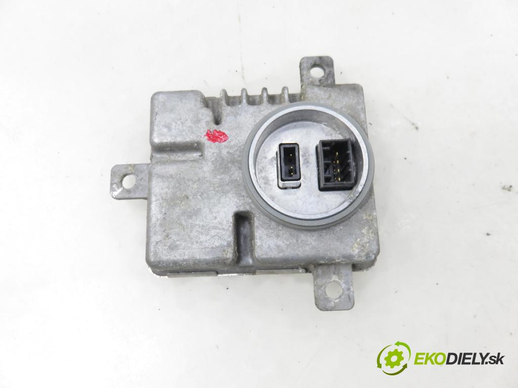 AUDI A4 Avant (8K5, B8) KOMBI 2010 105,00 2.0 TDI - CAGA 1968,00 Menič xenonová 8K0941597C ; W003T20171