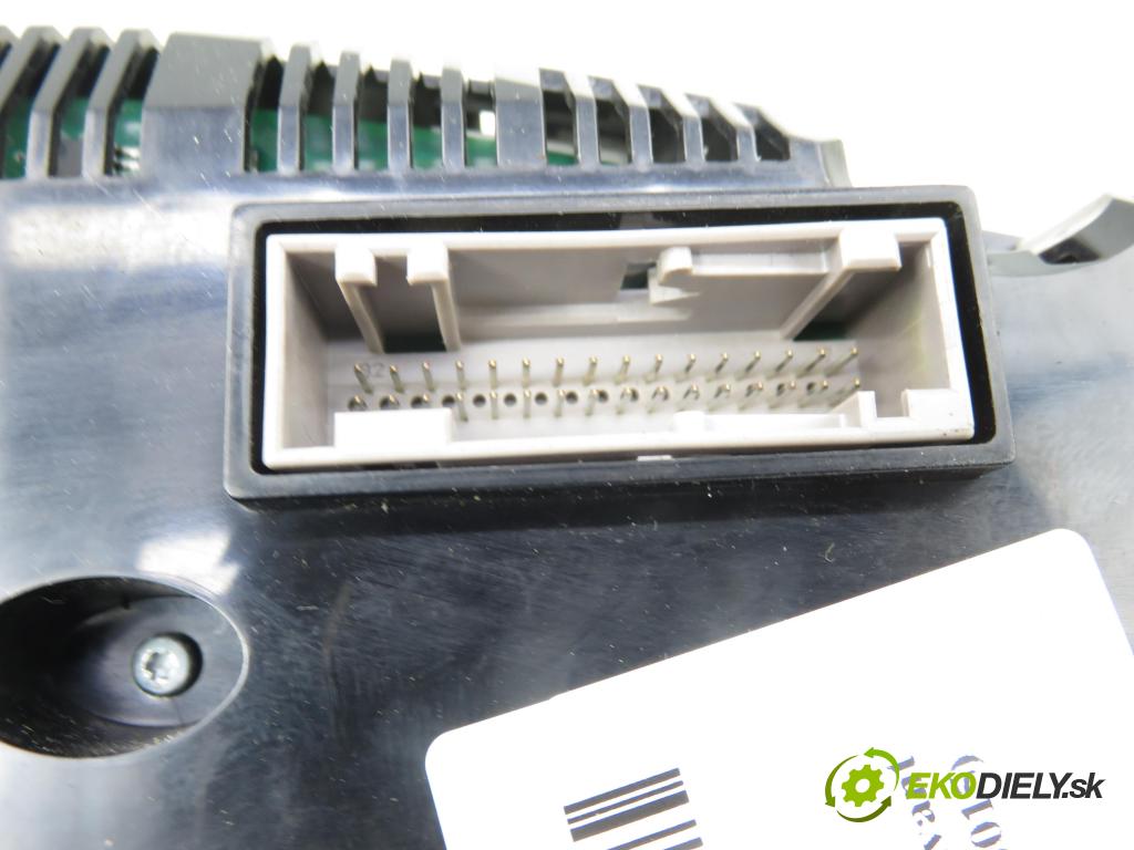 AUDI A4 Avant (8K5, B8) KOMBI 2010 105,00 2.0 TDI - CAGA 1968,00 Prístrojovka elektrický 8K0920930N ; 580002371409