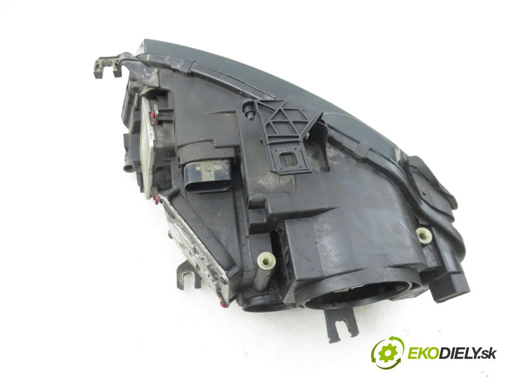 AUDI A4 Avant (8K5, B8) KOMBI 2010 105,00 2.0 TDI - CAGA 1968,00 Svetlo PP