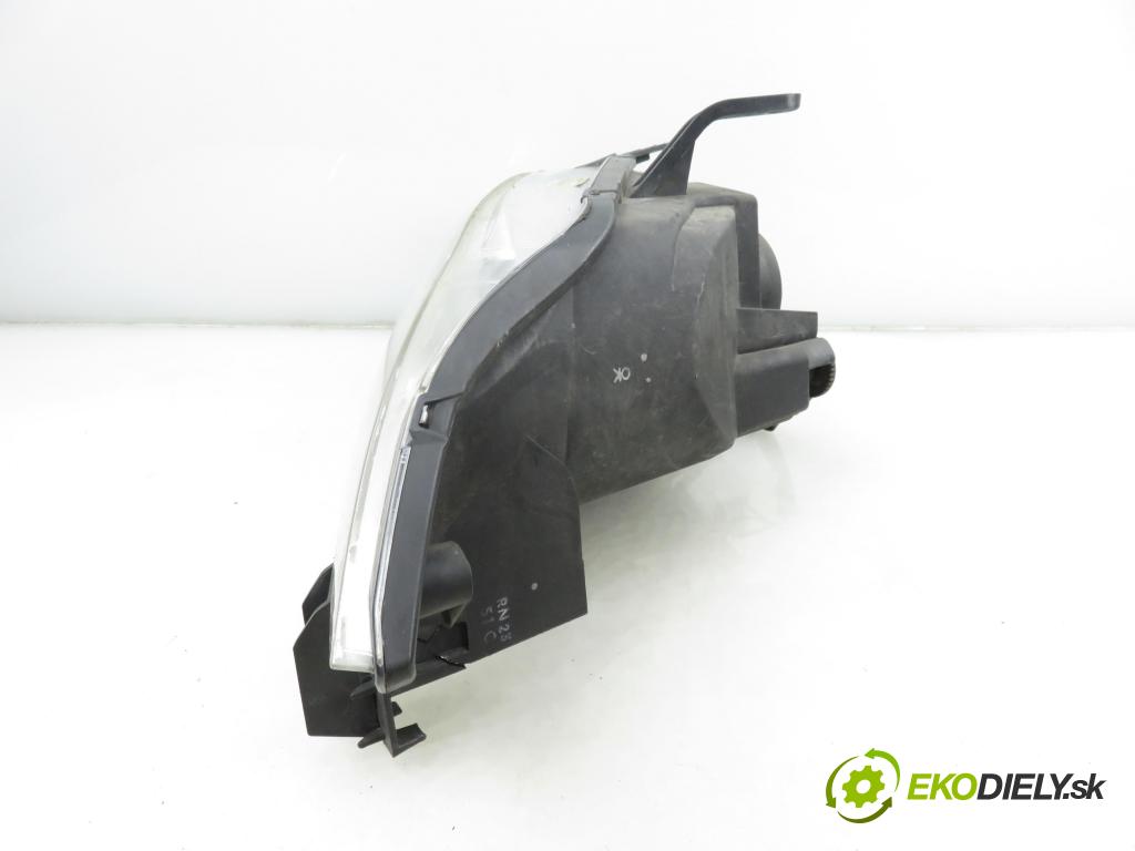 MAZDA 2 (DY) HB 2004 59,00 1.4 - FXJA 1388,00 Svetlo PP