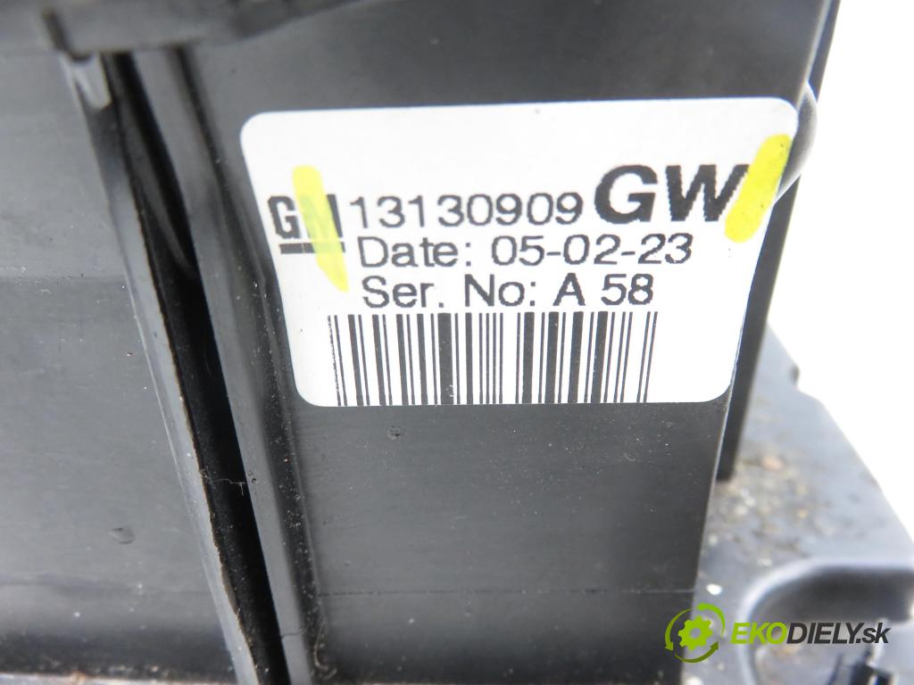 OPEL VECTRA C GTS (Z02) LIFTBACK 2005 114,00 2.2 direct 155 - Z 22 YH 2198,00 ZVEDÁK: 13130909GW