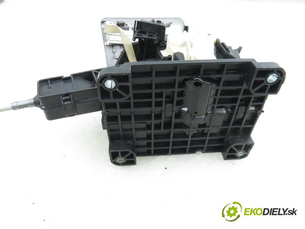 OPEL VECTRA C GTS (Z02) LIFTBACK 2005 114,00 2.2 direct 155 - Z 22 YH 2198,00 ZVEDÁK: 13130909GW