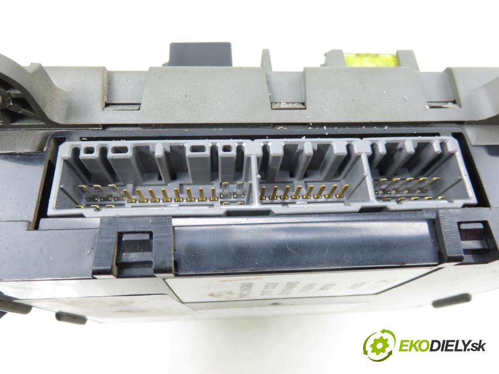 LAND ROVER FREELANDER (L314) SUV 1999 72,00 2.0 DI 4x4 - 20 T2N 1994,00 MODUL BSI YWC106080