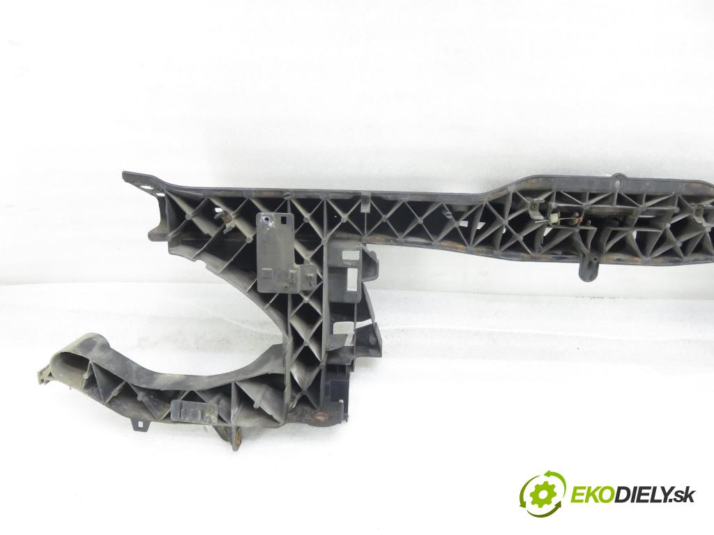 MERCEDES-BENZ VIANO (W639) VAN 2004 110,00 CDI 2.2 150 - OM 646.982 2148,00 Držiak predný 6398800003