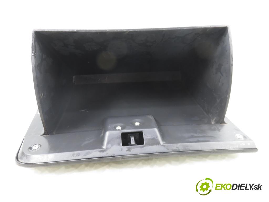 FIAT SEDICI (189_) CROSSOVER 2008 88,00 1.9 D Multijet 120 4x4 - D19AA 1910,00 přihrádka kastlík 7341179J1