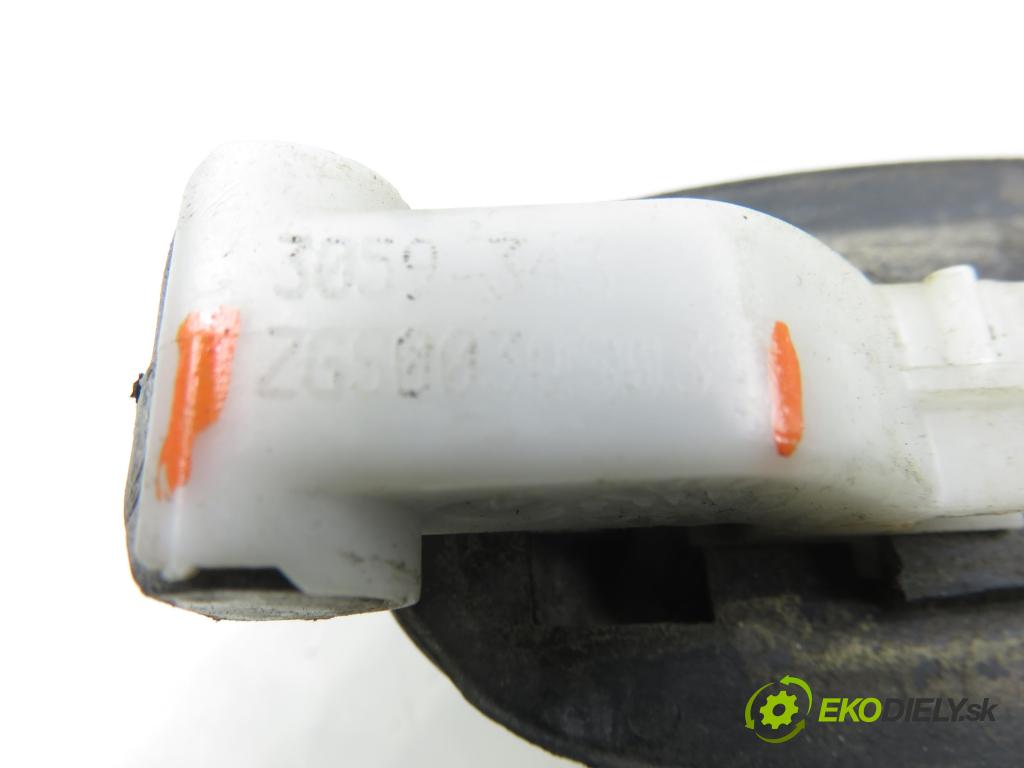 MERCEDES-BENZ VIANO (W639) VAN 2004 110,00 CDI 2.2 150 - OM 646.982 2148,00 Kľučka ZGS003QS03