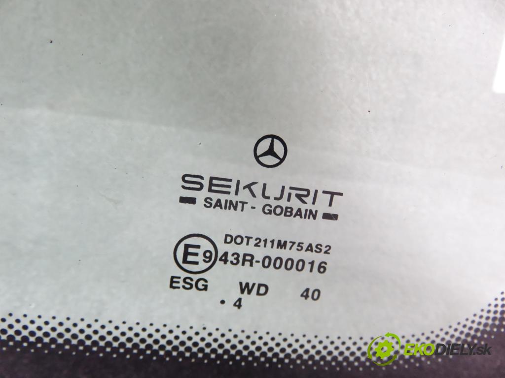 MERCEDES-BENZ VIANO (W639) VAN 2004 110,00 CDI 2.2 150 - OM 646.982 2148,00 Okno dverí LT sklápacie