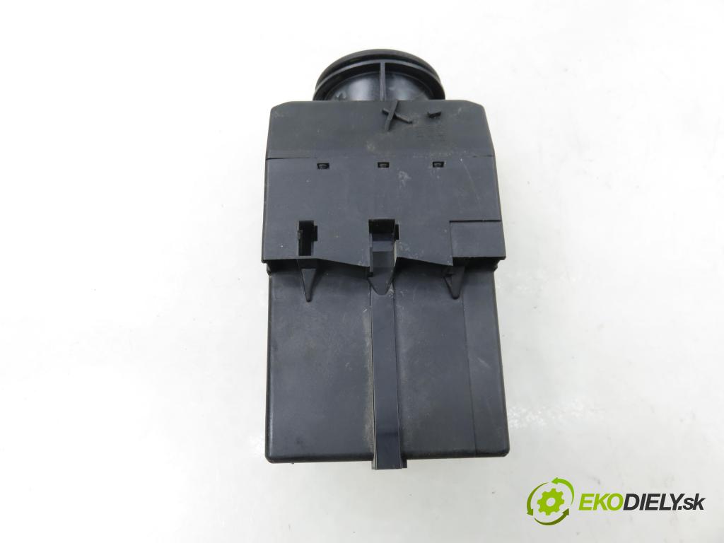 MERCEDES-BENZ VIANO (W639) VAN 2004 110,00 CDI 2.2 150 - OM 646.982 2148,00 spinačka 6395450108 (Spínacia skrinka)