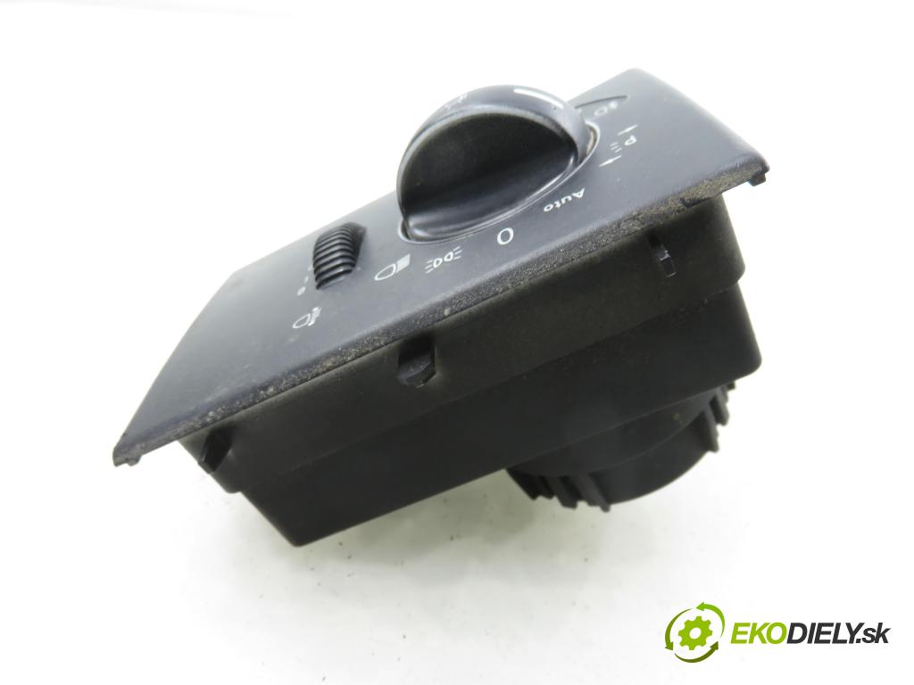 MERCEDES-BENZ VIANO (W639) VAN 2004 110,00 CDI 2.2 150 - OM 646.982 2148,00 prepínač svetlá A6395450404