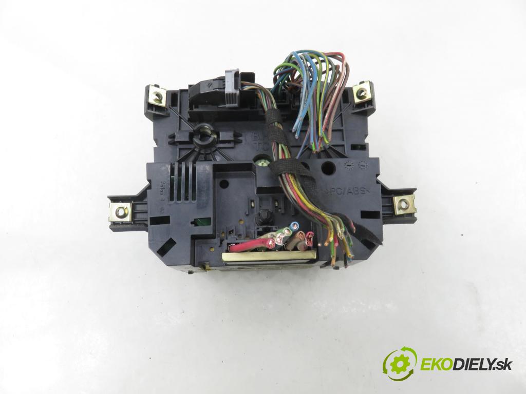 MERCEDES-BENZ VIANO (W639) VAN 2004 110,00 CDI 2.2 150 - OM 646.982 2148,00 Panel kúrenia KLIMATIZACE: A6394460828KZ