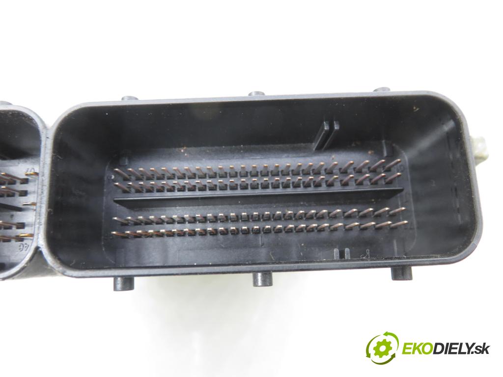 MERCEDES-BENZ VIANO (W639) VAN 2004 110,00 CDI 2.2 150 - OM 646.982 2148,00 Riadiaca jednotka Motor A6461532791 ; 0281012067