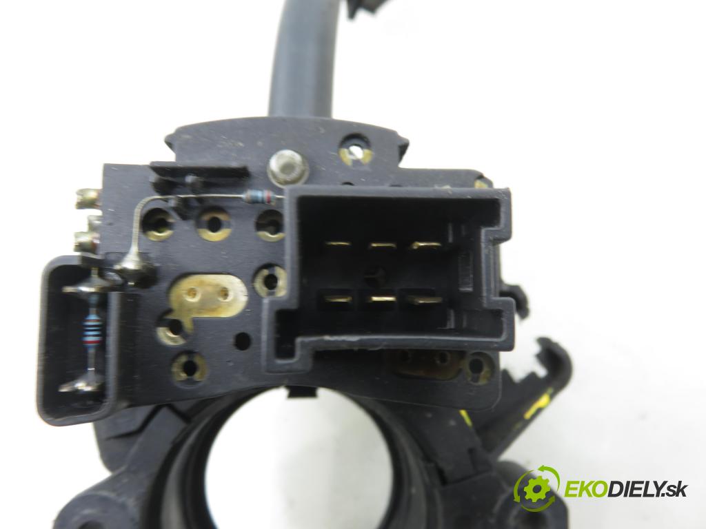 MERCEDES-BENZ VIANO (W639) VAN 2004 110,00 CDI 2.2 150 - OM 646.982 2148,00 / páčka ľavá strana A8395450124