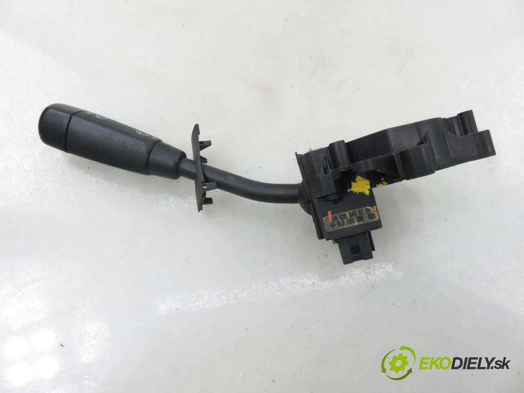 MERCEDES-BENZ VIANO (W639) VAN 2004 110,00 CDI 2.2 150 - OM 646.982 2148,00 / páčka ľavá strana A8395450124