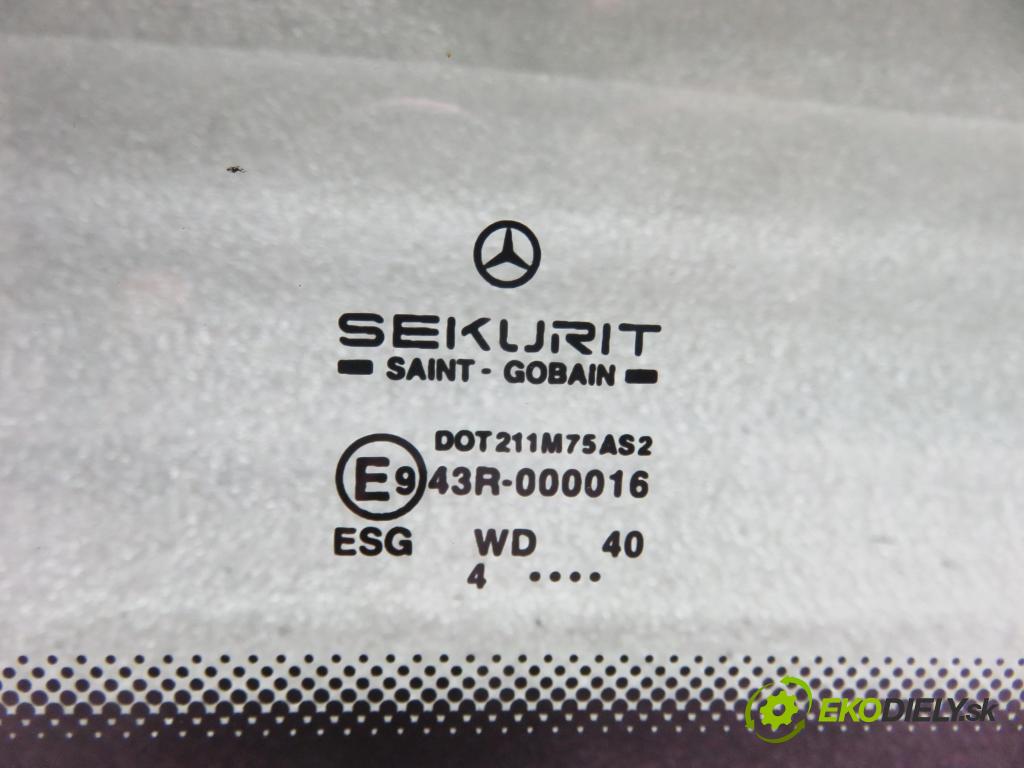 MERCEDES-BENZ VIANO (W639) VAN 2004 110,00 CDI 2.2 150 - OM 646.982 2148,00 Okno Dvere posúvne P