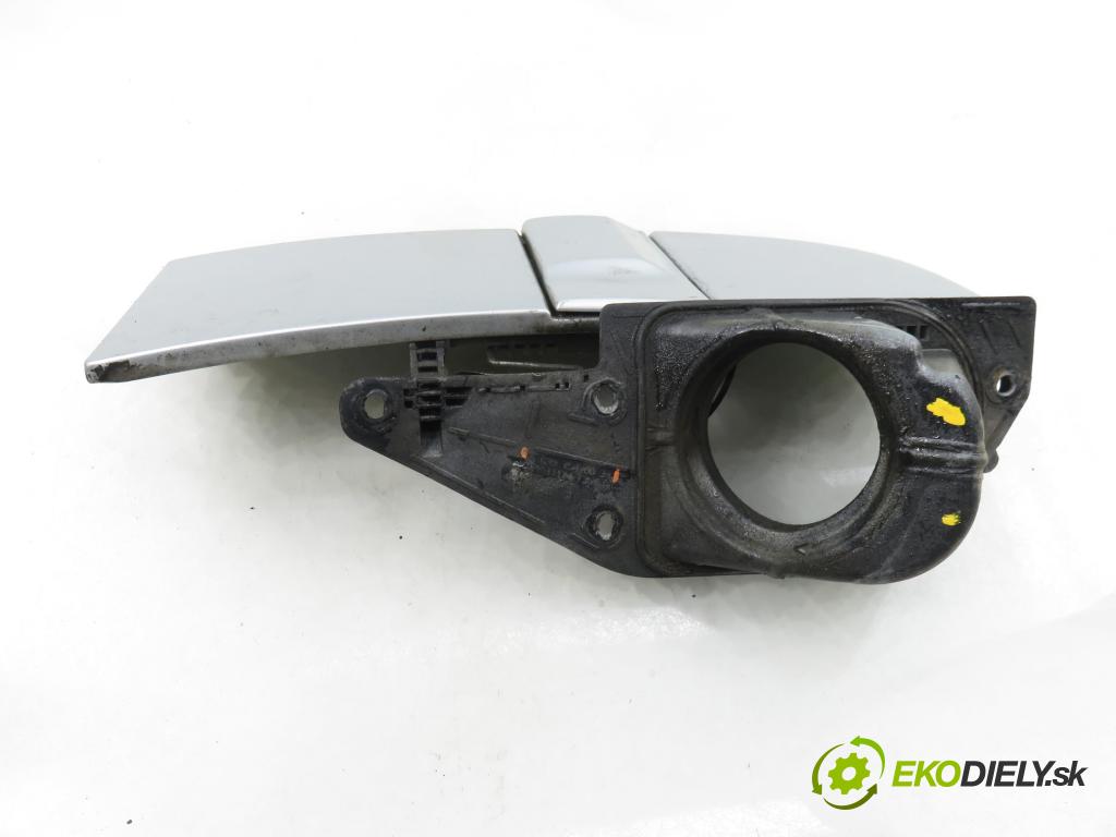 MERCEDES-BENZ VIANO (W639) VAN 2004 110,00 CDI 2.2 150 - OM 646.982 2148,00 Dvierka nádrže paliva A6397540034 (Kľučka dverí ostatné)