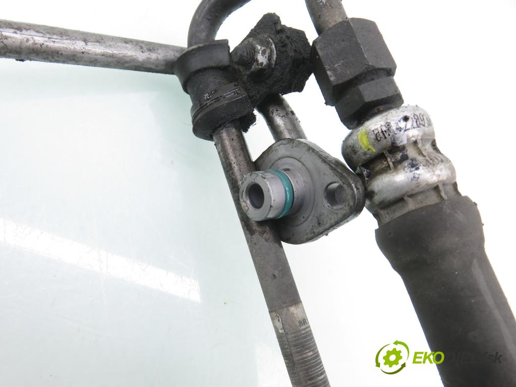 AUDI A4 Avant (8K5, B8) KOMBI 2010 105,00 2.0 TDI - CAGA 1968,00 rúrka / Rúra servočerpadlo 8R1422893R