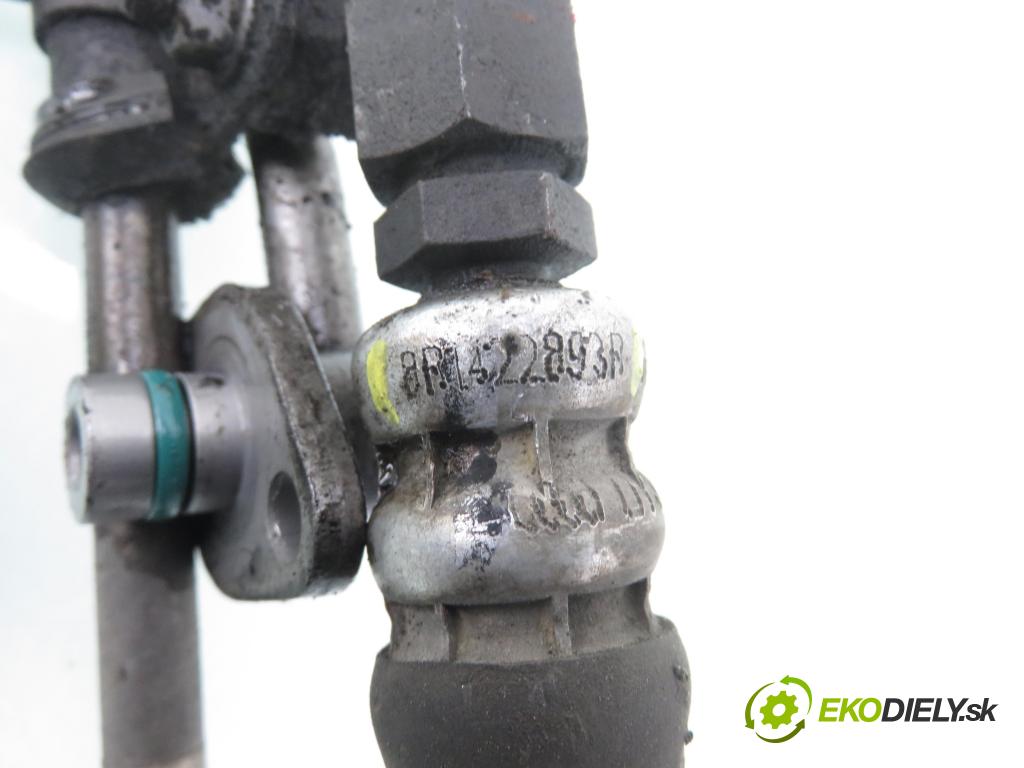 AUDI A4 Avant (8K5, B8) KOMBI 2010 105,00 2.0 TDI - CAGA 1968,00 rúrka / Rúra servočerpadlo 8R1422893R