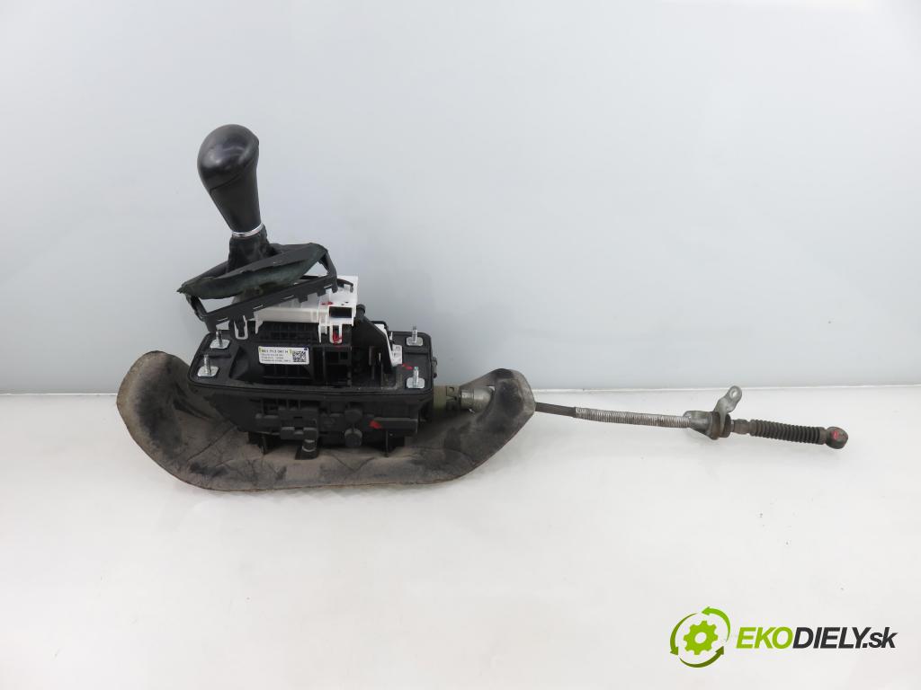 AUDI A4 Avant (8K5, B8) KOMBI 2010 105,00 2.0 TDI - CAGA 1968,00 ZVEDÁK: 8K1713041H