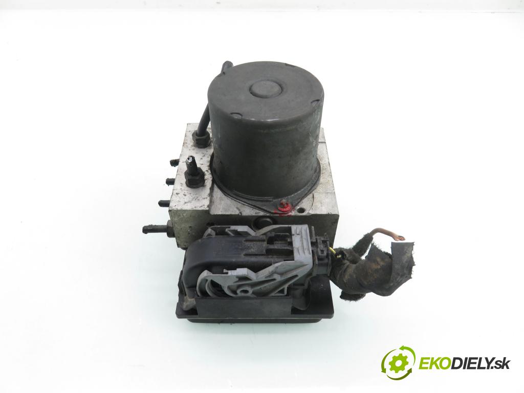 AUDI A4 Avant (8K5, B8) KOMBI 2010 105,00 2.0 TDI - CAGA 1968,00 Pumpa ABS 0265951539 ; 8K0614517ED ; 0265236348 (Pumpa ABS)