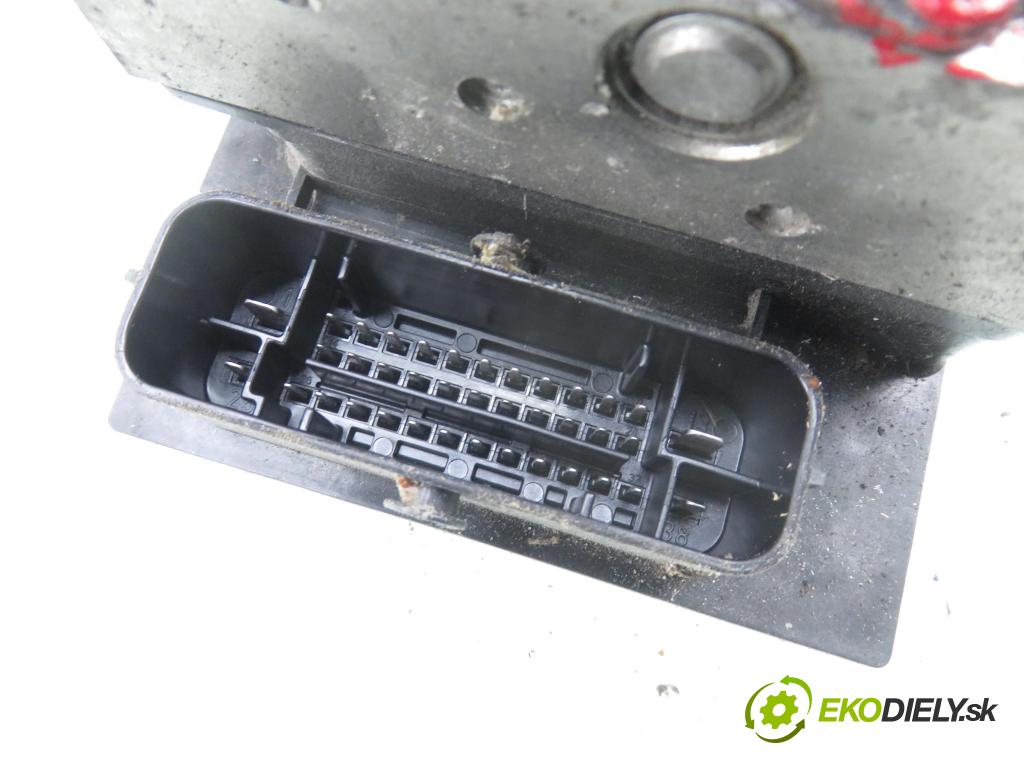 AUDI A4 Avant (8K5, B8) KOMBI 2010 105,00 2.0 TDI - CAGA 1968,00 Pumpa ABS 0265951539 ; 8K0614517ED ; 0265236348 (Pumpa ABS)