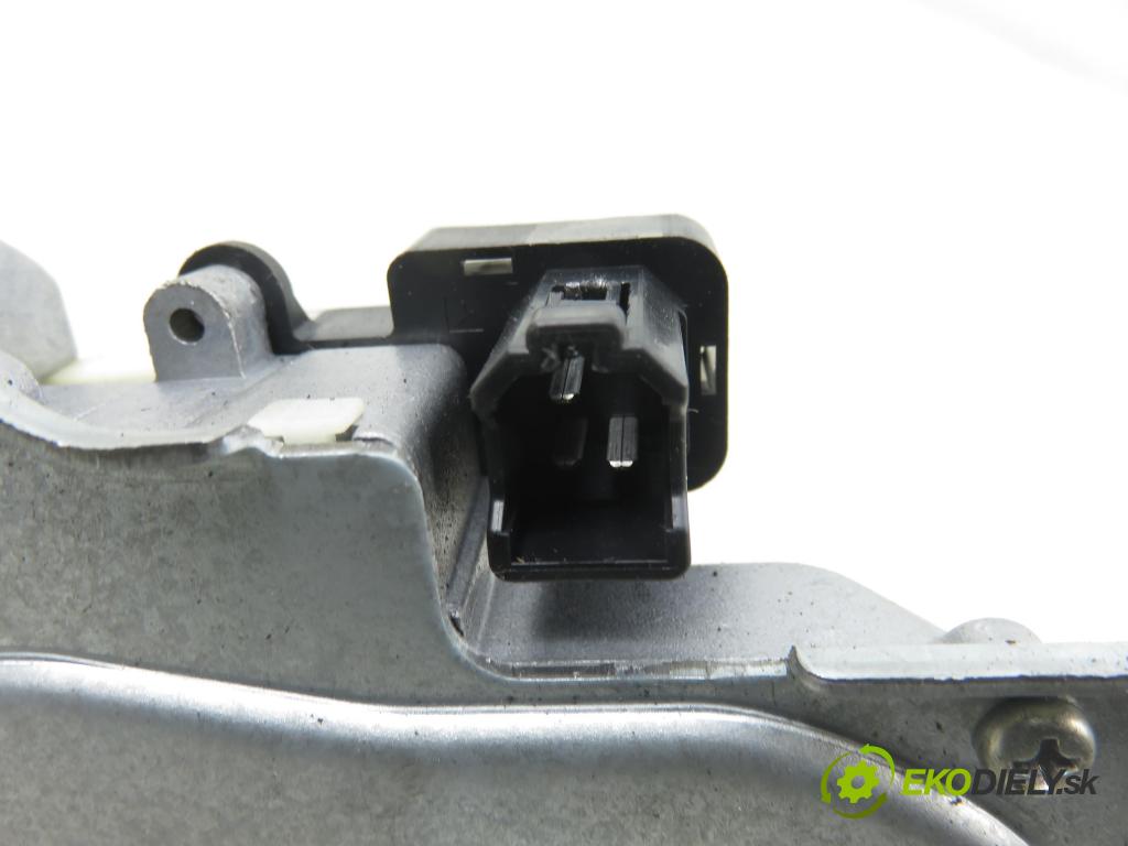 FIAT SEDICI (189_) CROSSOVER 2008 88,00 1.9 D Multijet 120 4x4 - D19AA 1910,00 motorek stěrače ZADNÍ: