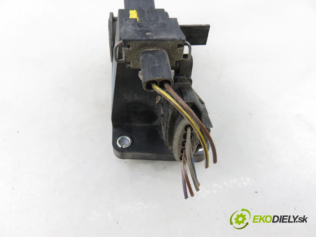 MERCEDES-BENZ VIANO (W639) VAN 2004 110,00 CDI 2.2 150 - OM 646.982 2148,00 potenciometr plynového pedálu 0281002563 ; A6393000704 (Potenciometr plynového pedálu)