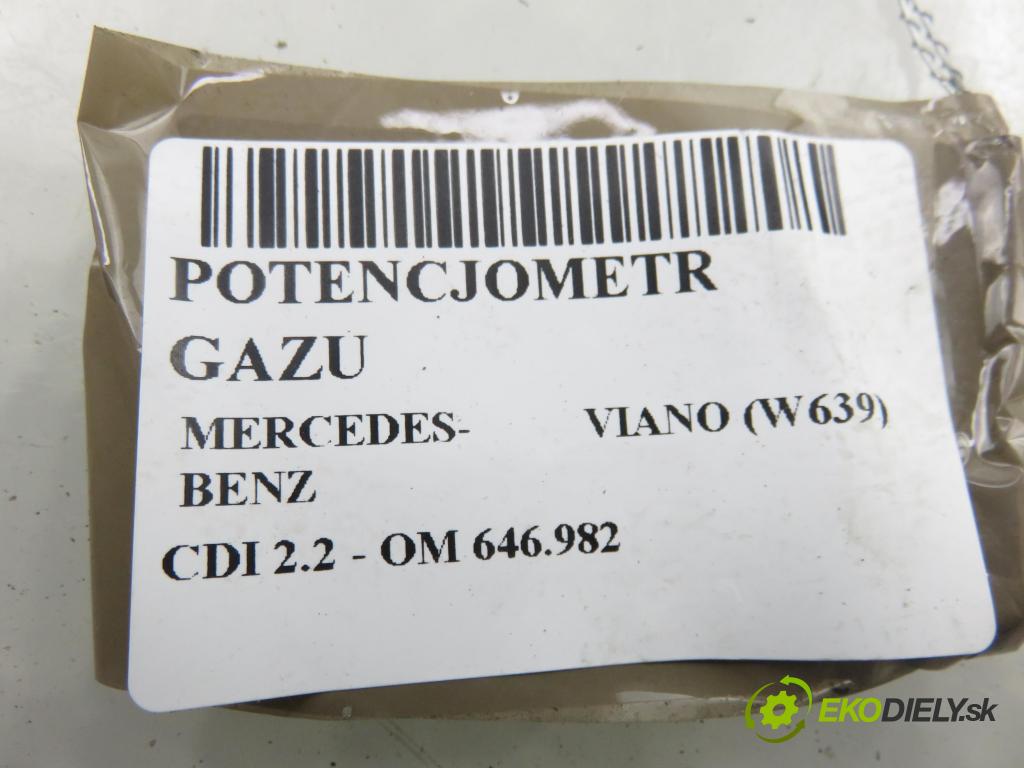 MERCEDES-BENZ VIANO (W639) VAN 2004 110,00 CDI 2.2 150 - OM 646.982 2148,00 potenciometr plynového pedálu 0281002563 ; A6393000704 (Potenciometr plynového pedálu)