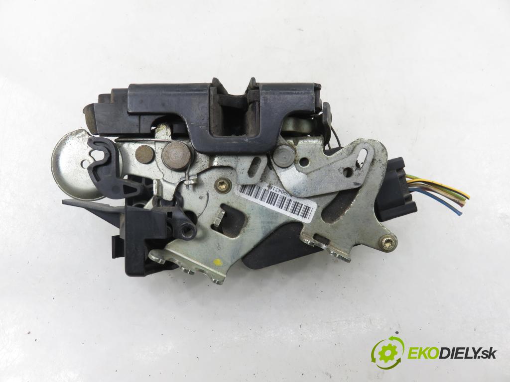 MERCEDES-BENZ VIANO (W639) VAN 2004 110,00 CDI 2.2 150 - OM 646.982 2148,00 zámok Dvere posúvne A2C53016762