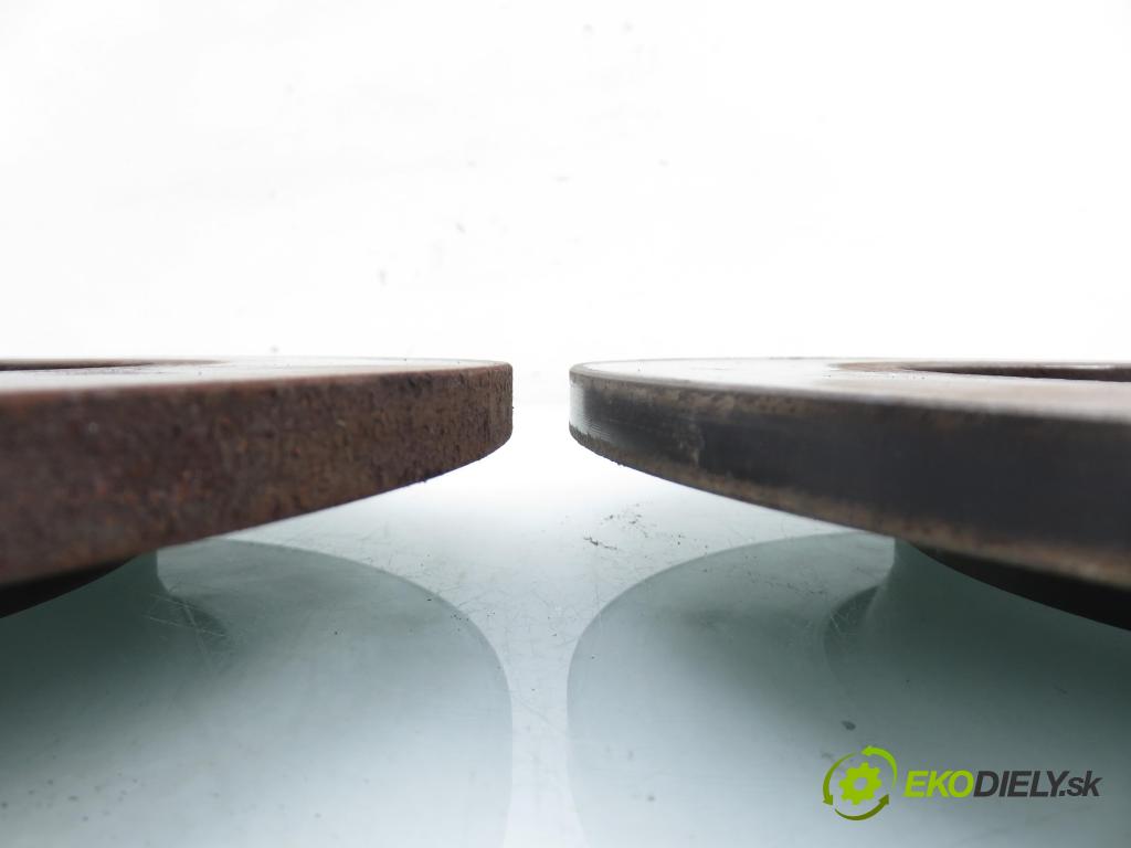 AUDI A4 Avant (8K5, B8) KOMBI 2010 105,00 2.0 TDI - CAGA 1968,00 Lamela kotúč brzdová zadné DF4848