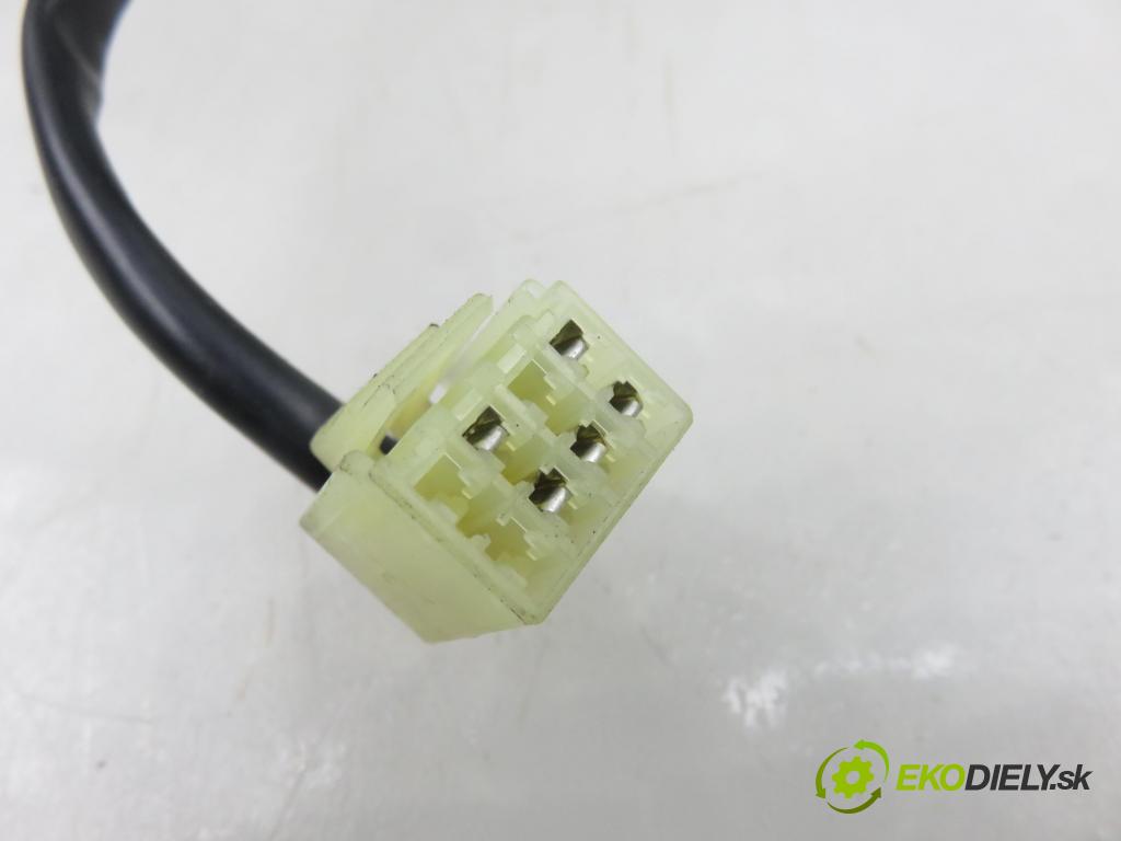 FIAT SEDICI (189_) CROSSOVER 2008 88,00 1.9 D Multijet 120 4x4 - D19AA 1910,00 Spätné zrkadlo 8470179J70