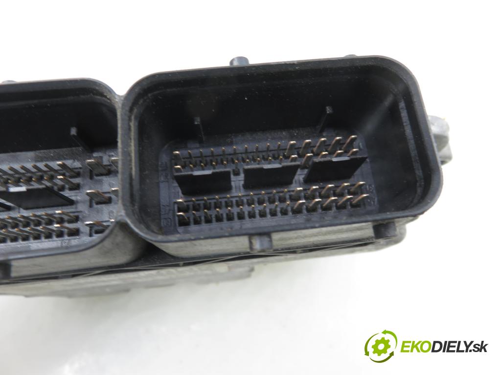 FIAT SEDICI (189_) CROSSOVER 2008 88,00 1.9 D Multijet 120 4x4 - D19AA 1910,00 Riadiaca jednotka Motor 0281012992 ; 51806261