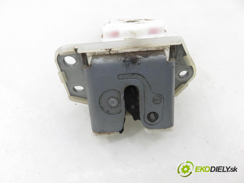 FIAT SEDICI (189_) CROSSOVER 2008 88,00 1.9 D Multijet 120 4x4 - D19AA 1910,00 zámok dveří kufr EL. B6765