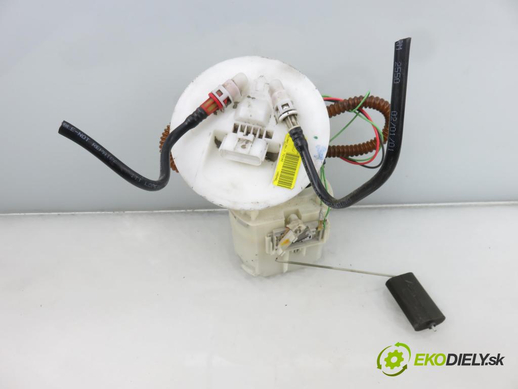 FORD FOCUS Turnier (DNW) KOMBI 2001 74,00 1.6 16V - FYDC 1596,00 Pumpa paliva 