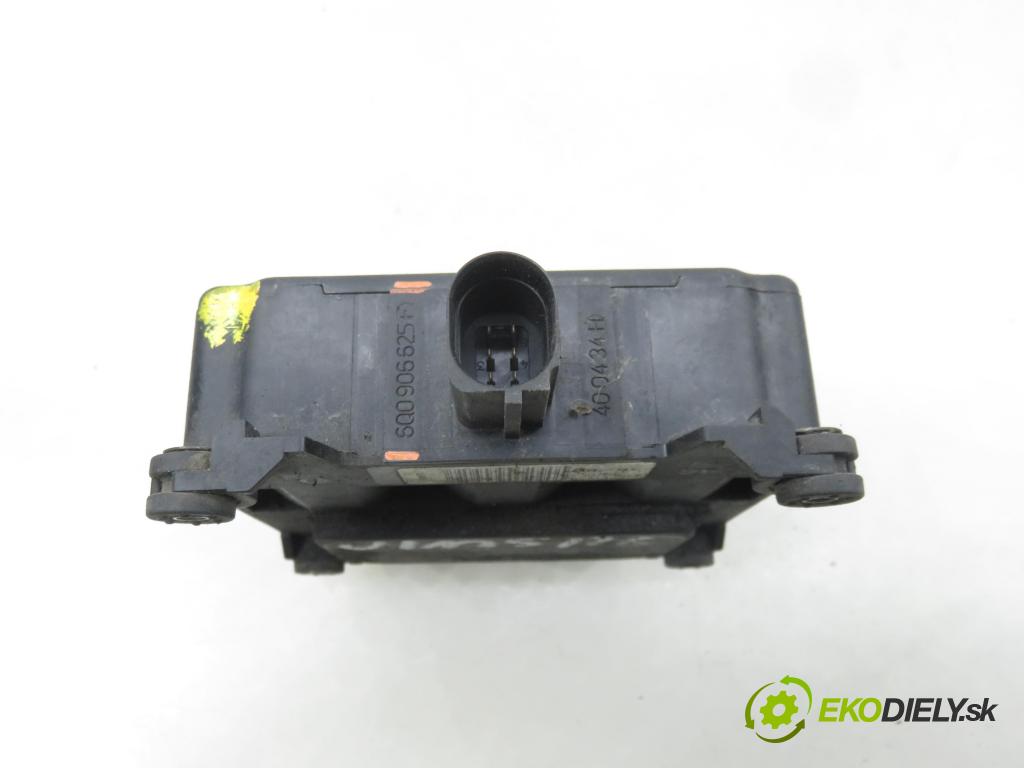 SKODA ROOMSTER (5J) HB 2010 51,00 1.4 TDI - BNM 1422,00 VENTIL magnetický 6Q0906625F
